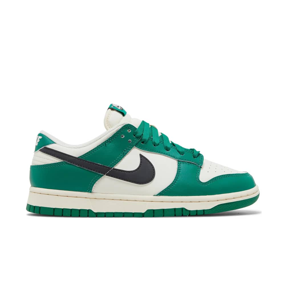 Dunk Low SE 'Lottery Pack - Malachite' - Nike - DR9654 100