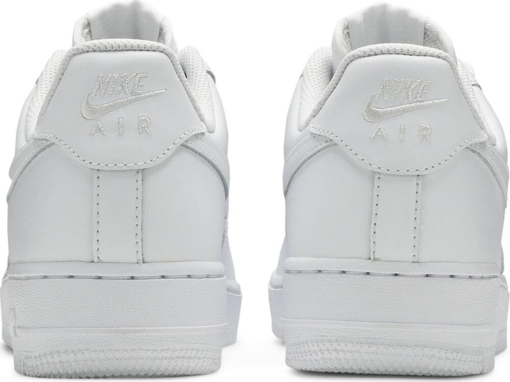 Wmns Air Force 1 07 Triple White - Nike