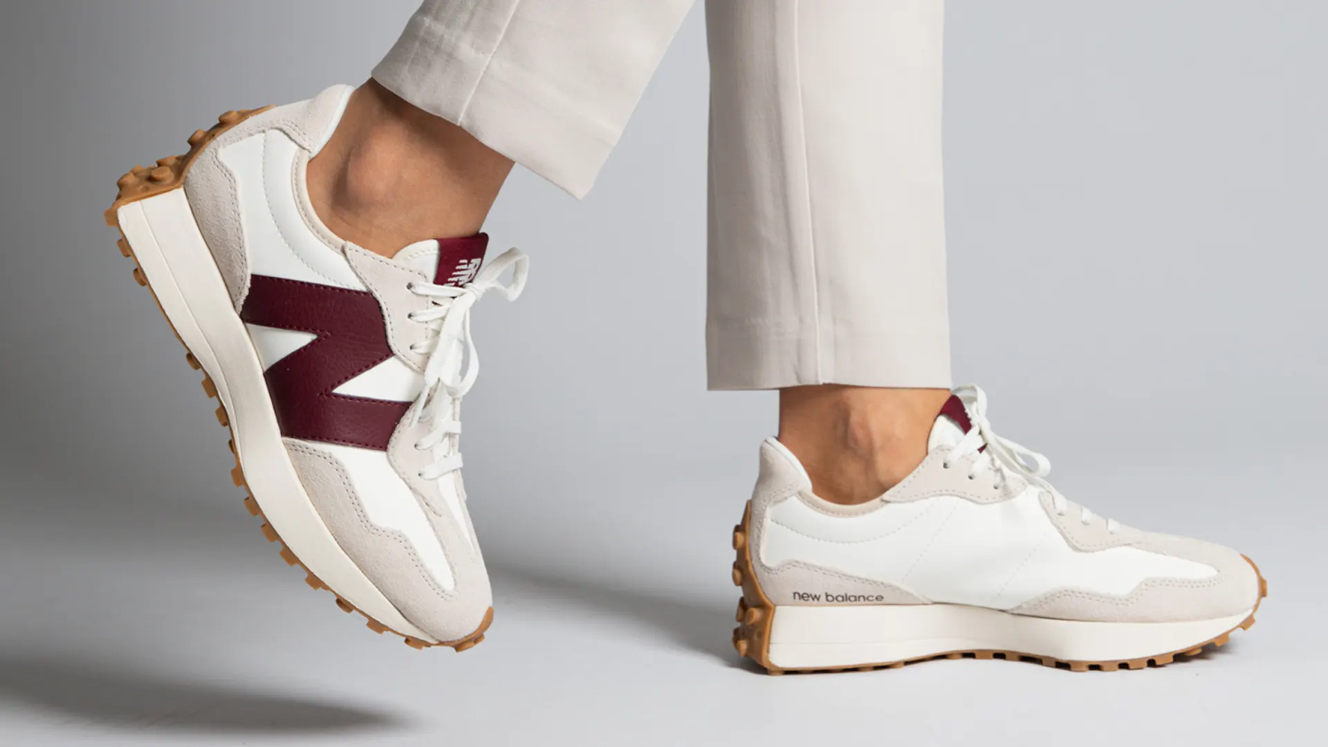 New Balance 327 ‘White Dark Red’