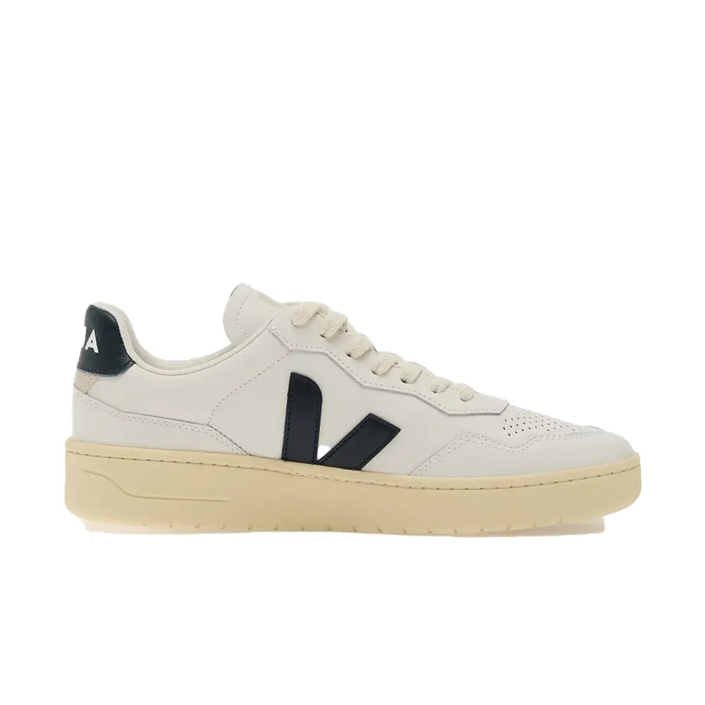 Veja V-90 Leather White Nautico