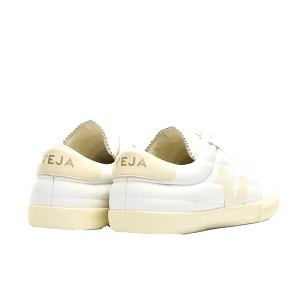 Veja Panenka Leather White Calcaire