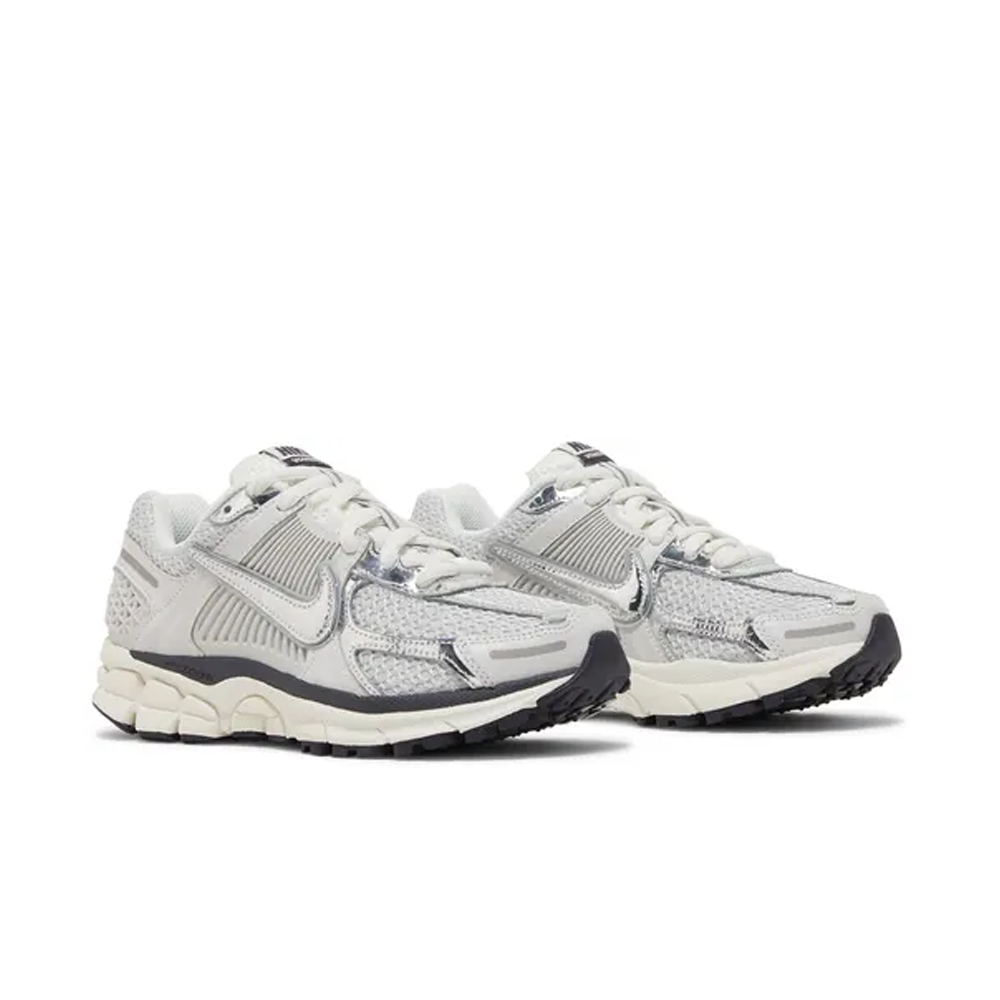 Nike Air Zoom Vomero 5 ‘Photon Dust Metallic Silver’