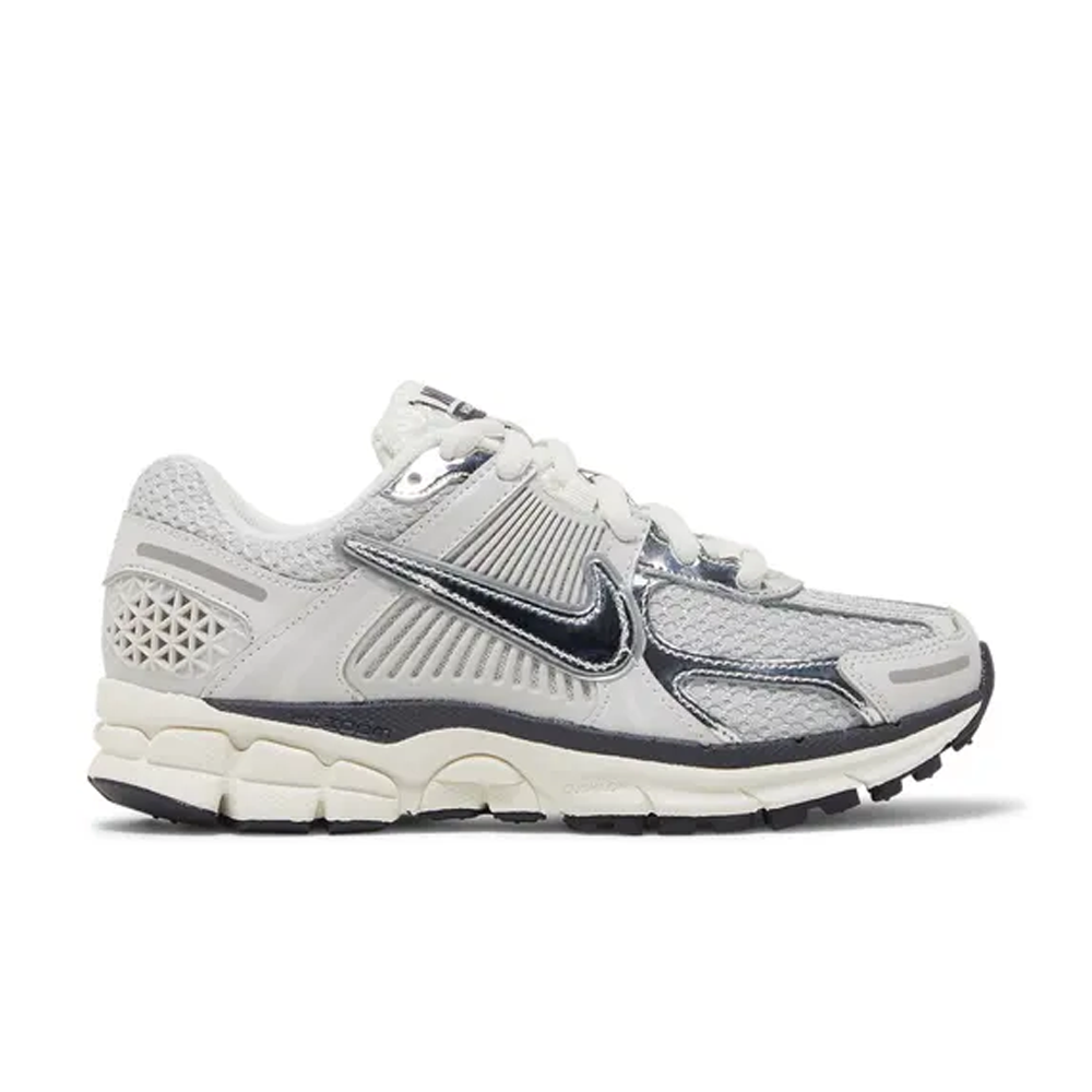 Nike Air Zoom Vomero 5 'Photon Dust Metallic Silver' 1 Nike Air Zoom Vomero 5 ‘Photon Dust Metallic Silver’
