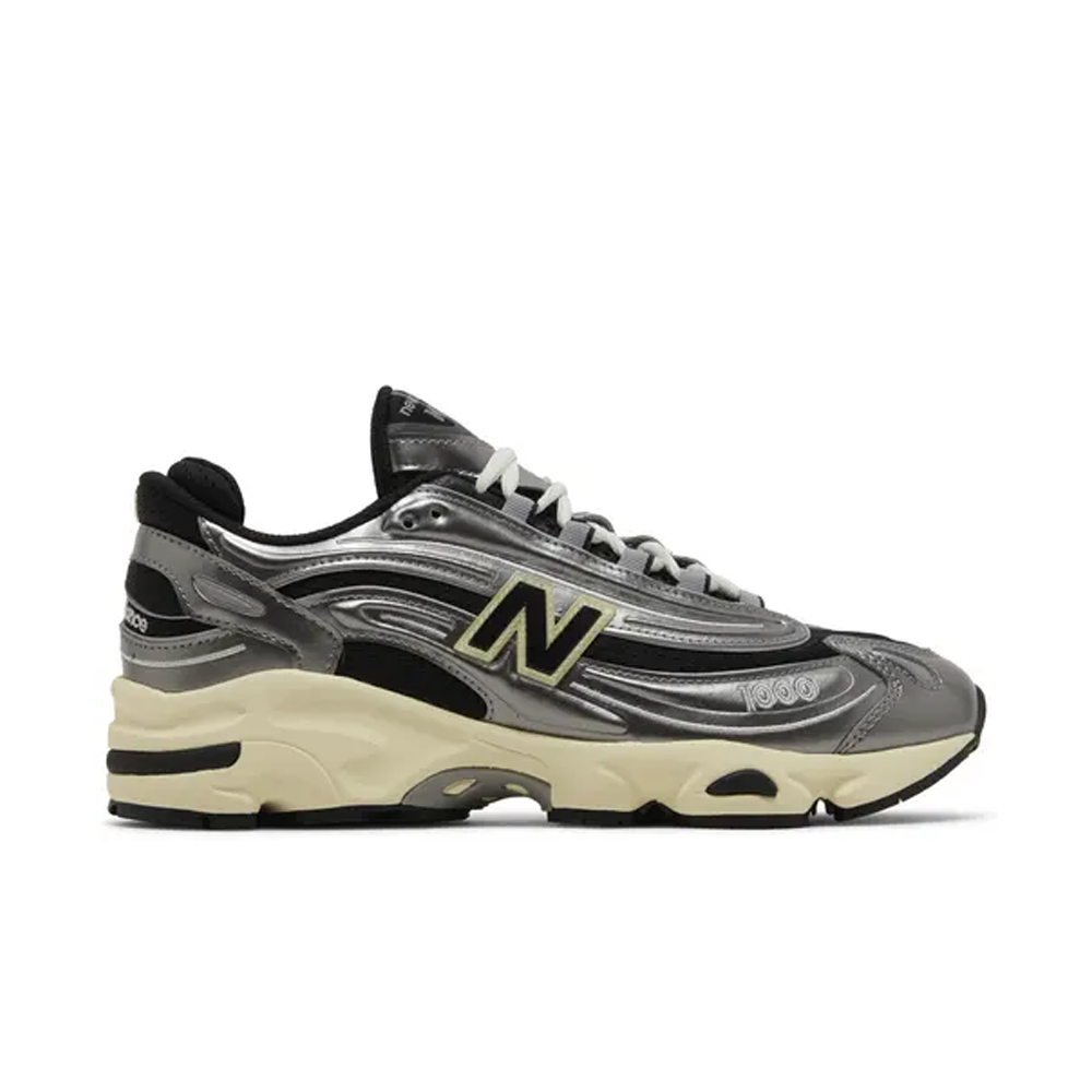 New Balance 1000 'Silver Metallic' 1 New Balance 1000 ‘Silver Metallic’