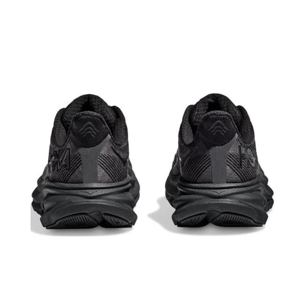 Hoka Clifton 9 ‘Triple Black’