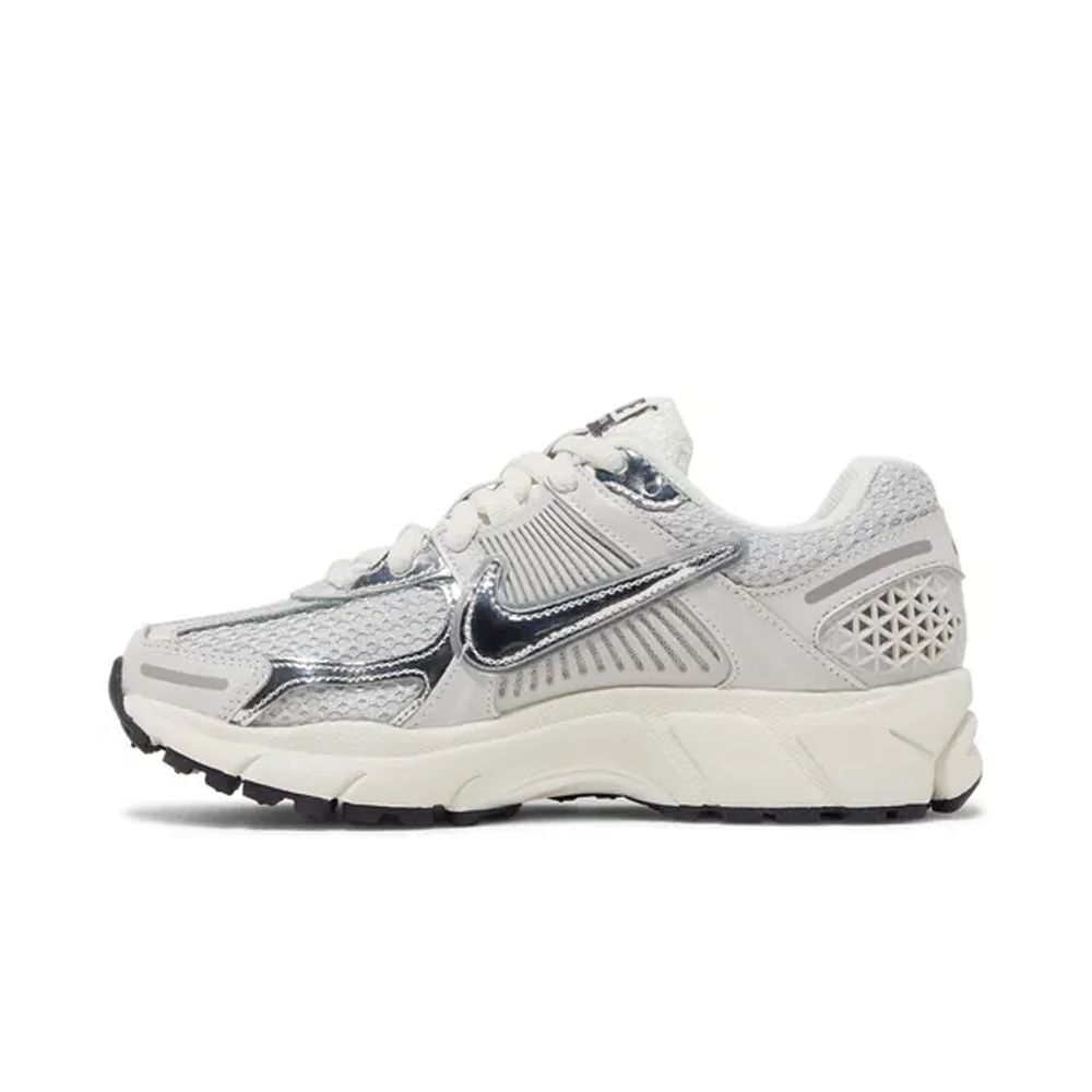 Nike Air Zoom Vomero 5 ‘Photon Dust Metallic Silver’