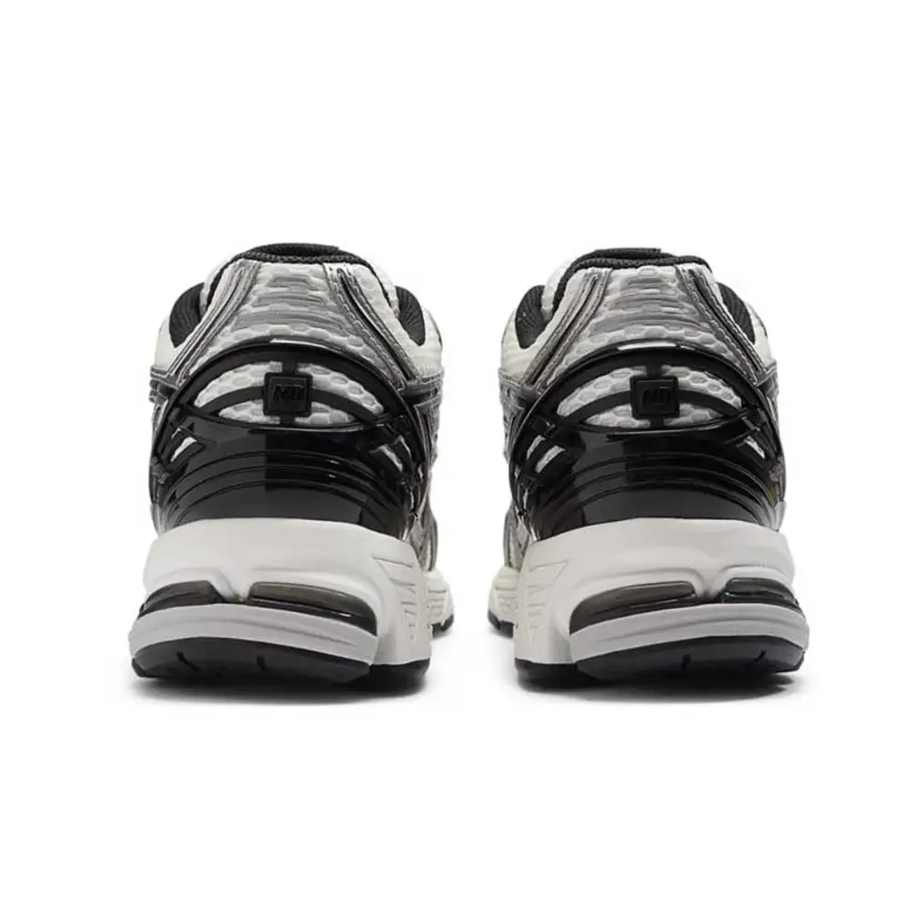 New Balance 1906R ‘Silver Metallic Black’g