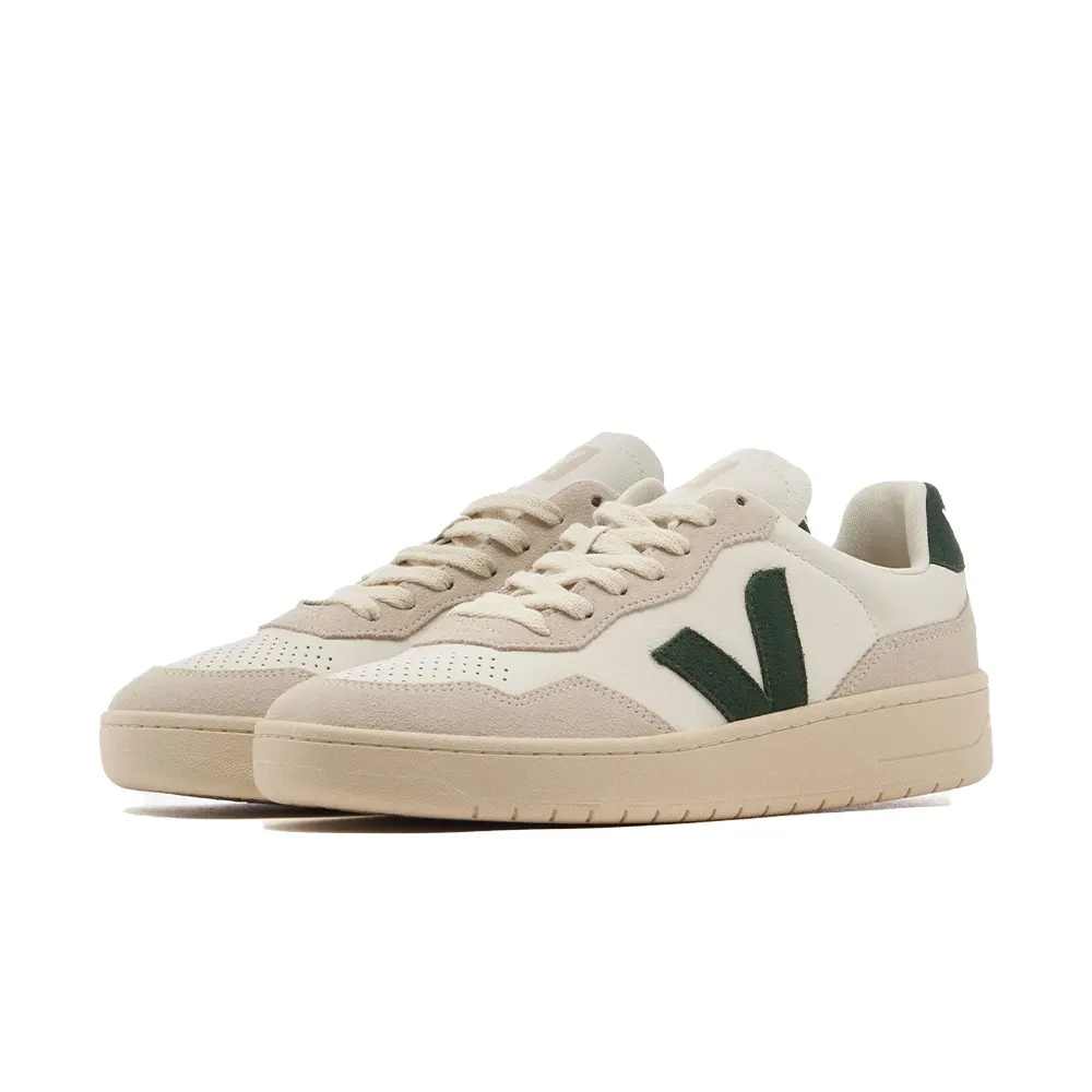 Veja V-90 جلد أبيض قبرص