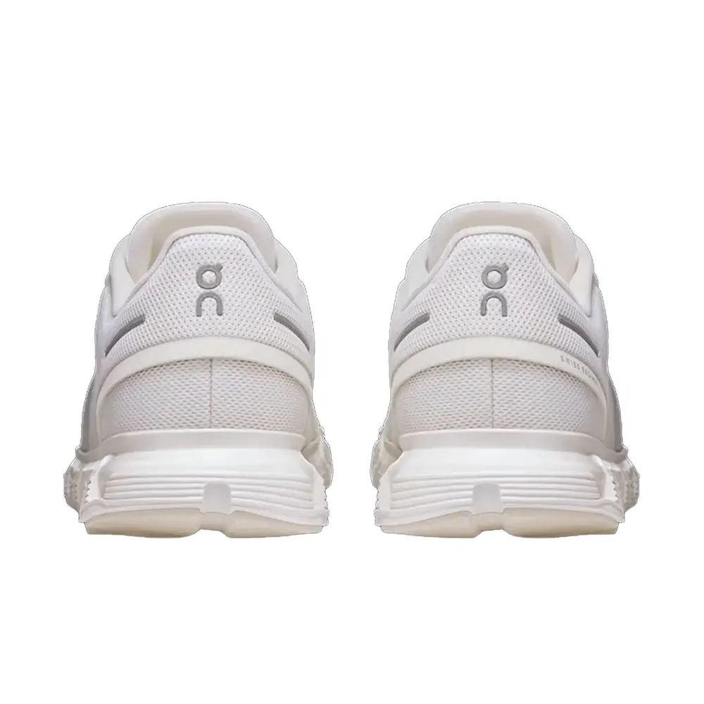 On Running Cloud 6 ‘Triple White’
