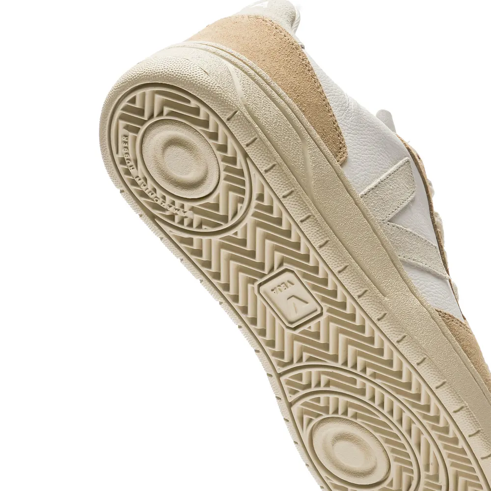 Veja V-10 White/beige W