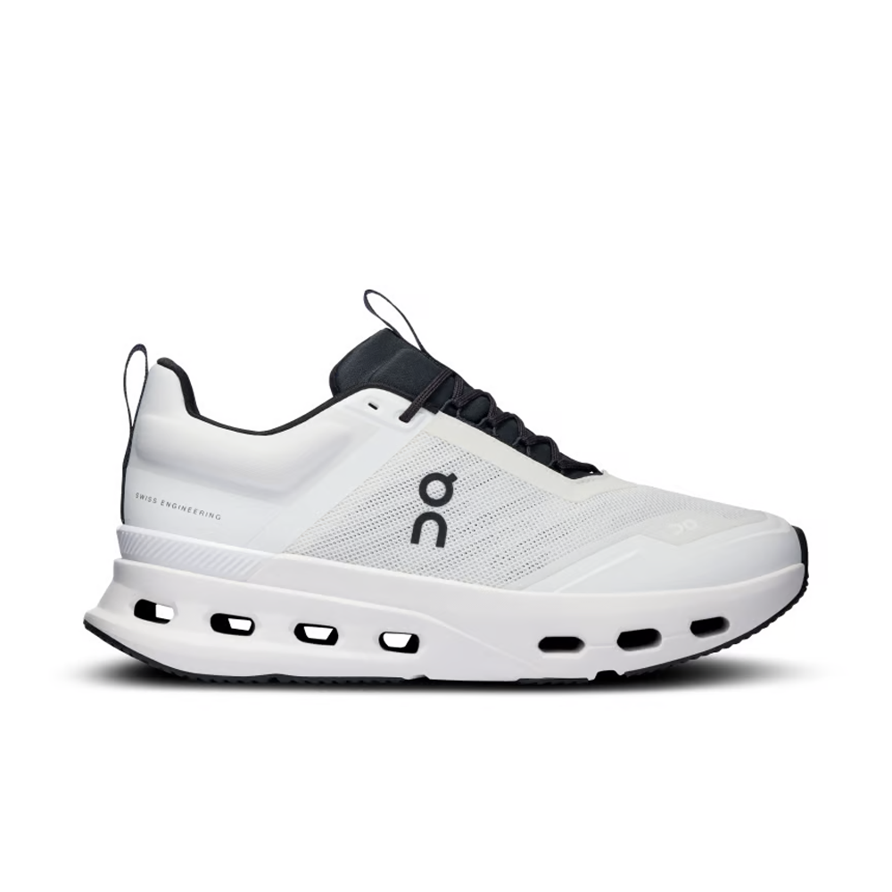 On Running Cloudnova X White Balck 1 CV.png