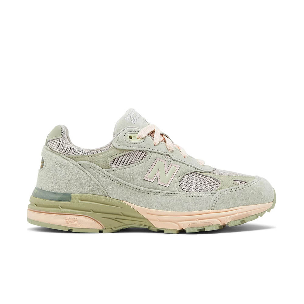 Joe-Freshgoods-x-Wmns-993-Made-in-USA-Performance-Art-Sage-main-1.jpg