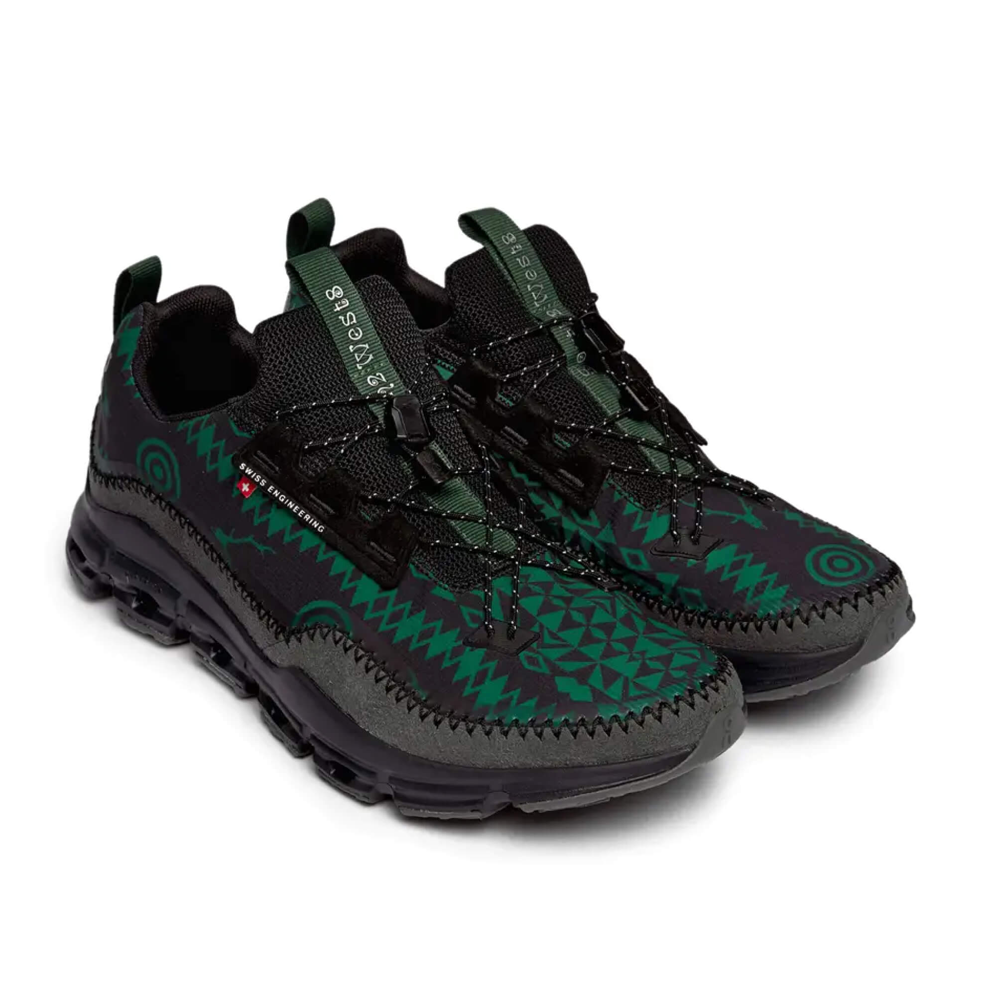 On Running Cloudaway South2 West8 Black Evergreen M