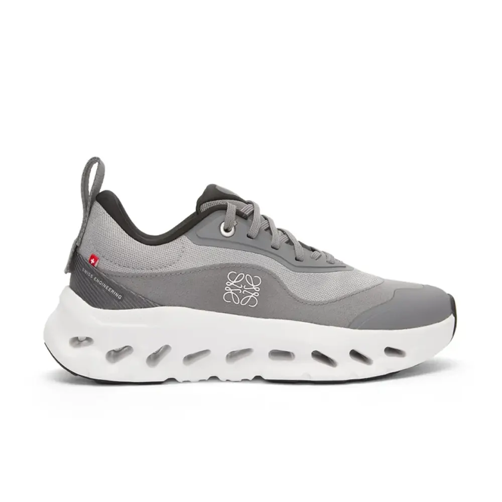 On Running Loewe x Cloudtilt 2 ‘Grey’