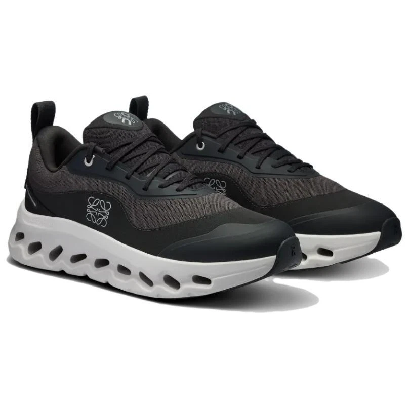 On Running Loewe x Cloudtilt 2 ‘Black & White