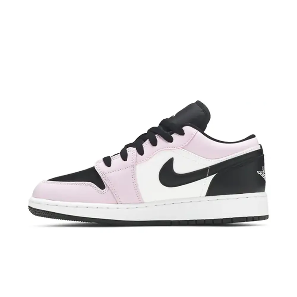 حذاء Air Jordan 1 Low GS “وردي قطبي فاتح”