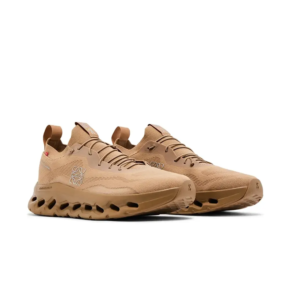 On Running Loewe x Cloudtilt ‘Dark Sand’