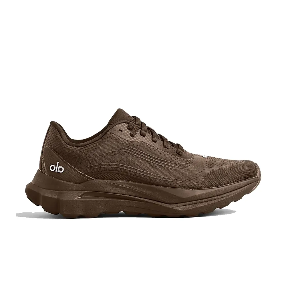 Alo Runner Collection on Onvog: Performance Meets Minimal Style 4 Alo Runner Espresso