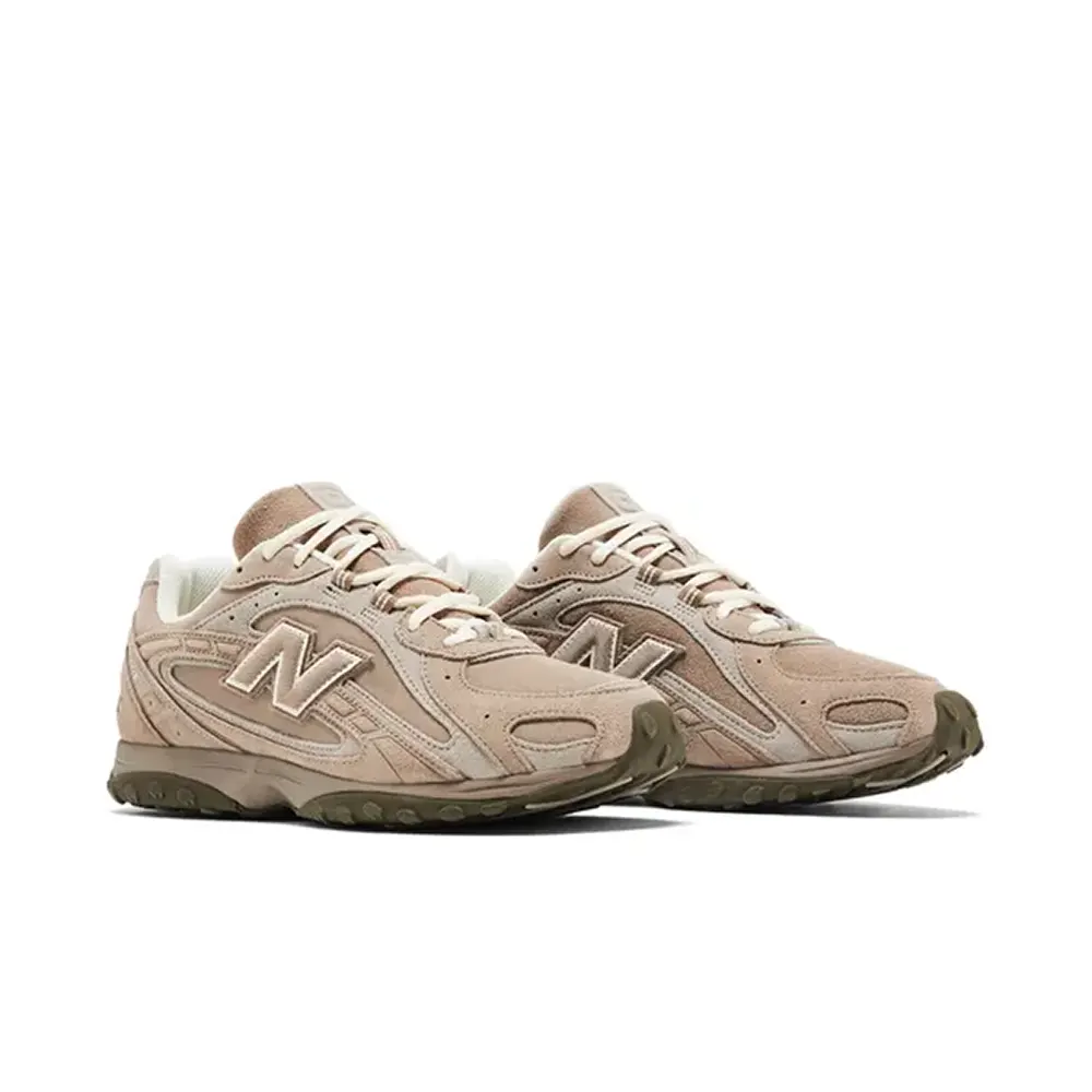 New Balance 204L ‘Mushroom Arid Stone’