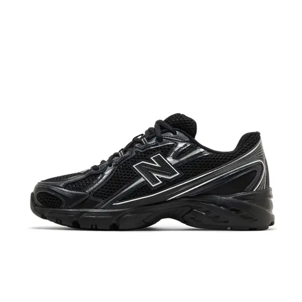 حذاء نيو بالانس 740v2 “أسود فضي معدني”