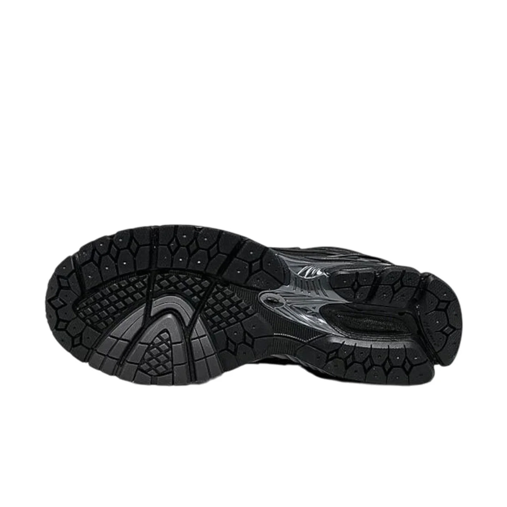 New Balance 1906R ‘Triple Black’